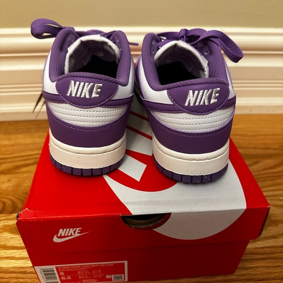 Women's Nike Dunk Low Next Nature Summit White/Black Raspberry - Picture 6 of 9